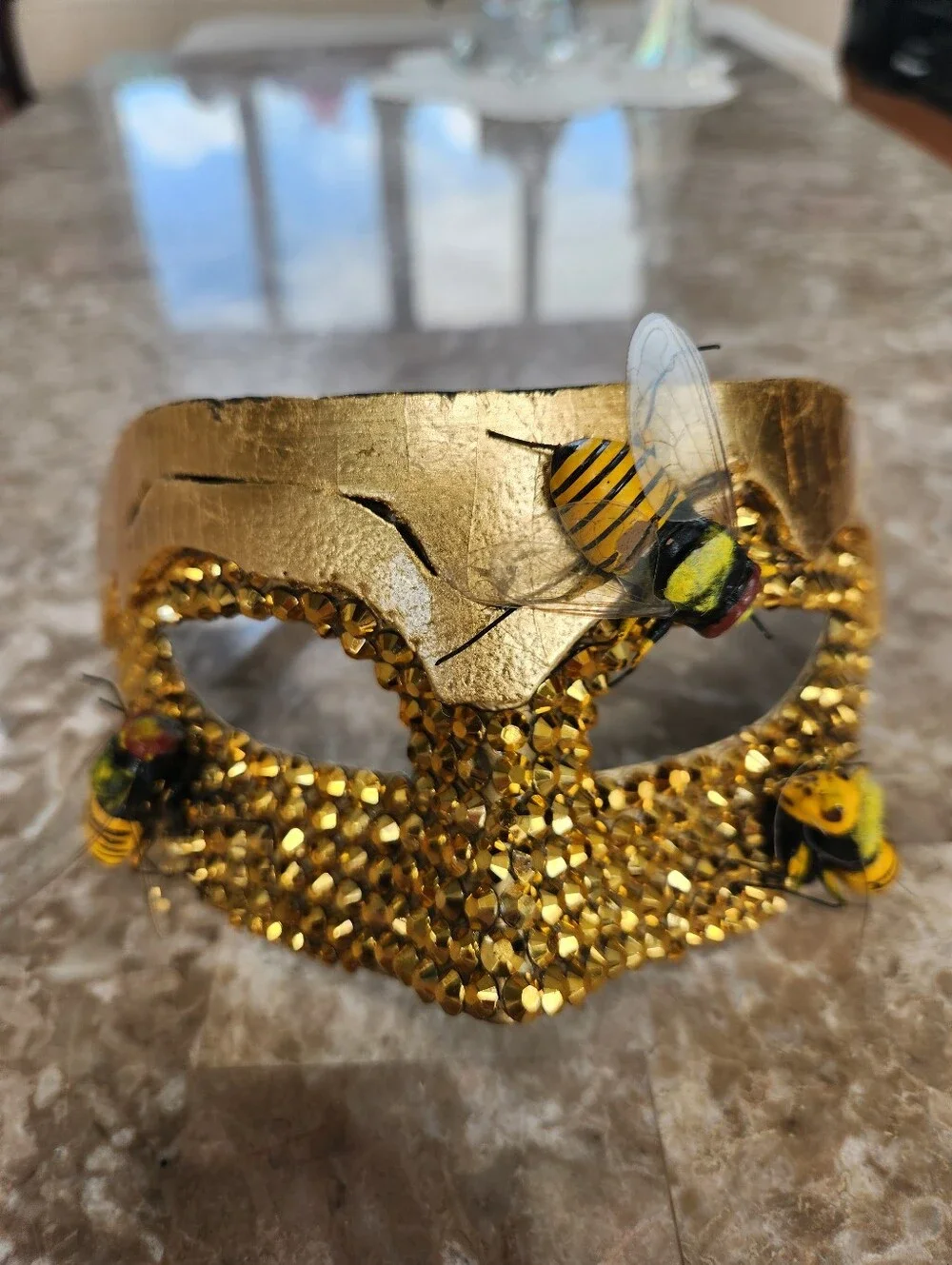 Fun Bumble Bee, Gold Trim Mask